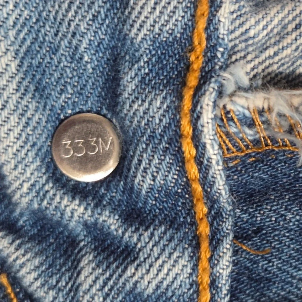 Levis 501 Jeans Mens 36x32 Light Wash Blue Straight Leg Button Fly Y2K 333M